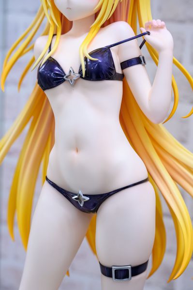 出包王女DARKNESS 泳装系列 金色暗影