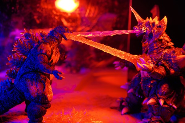 S.H.MonsterArts 哥斯拉（1995）70周年特别纪念版