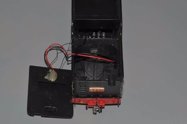 美标O比例 J-3 解放型（满铁Mikai）2-8-2蒸汽机车火车#304“毛泽东号”1949静态