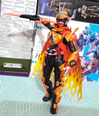 S.H.Figuarts 假面骑士烈焰歌查德破晓 / 歌查德破晓 蒸汽蝗虫