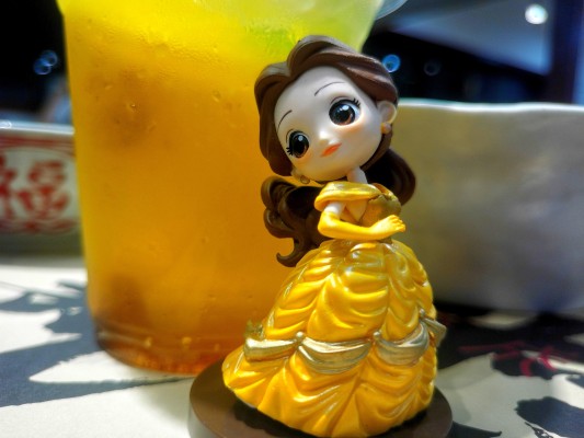 Q posket 迪士尼系列 花朵造型 贝儿 A款