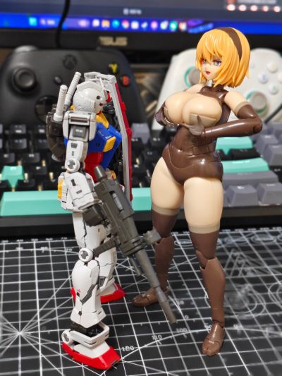 机甲少女 辉锤·甲