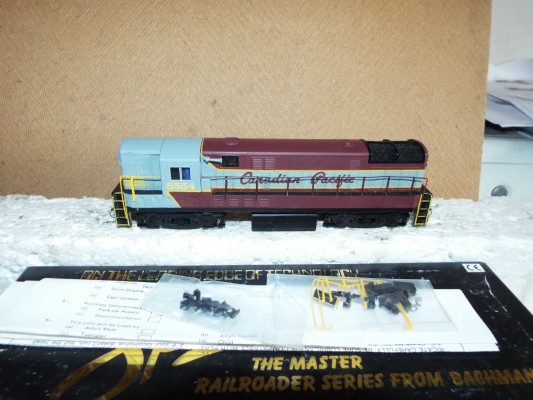 812XX 费尔班克斯-莫尔斯H-16-44内燃机车