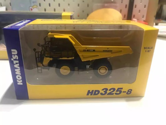 小松HD325-8矿山自卸卡车
