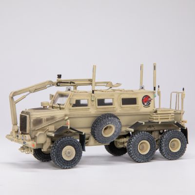 TF8375 水牛装甲车 电影版《变形金刚1》碎骨魔原型车