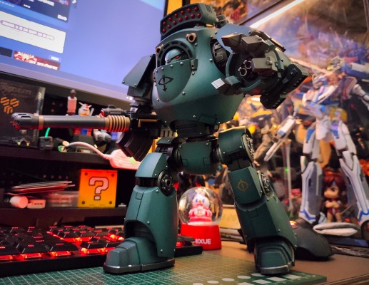 战锤:荷鲁斯叛乱 荷鲁斯之子 装备重力自动炮的蔑视者无畏机甲