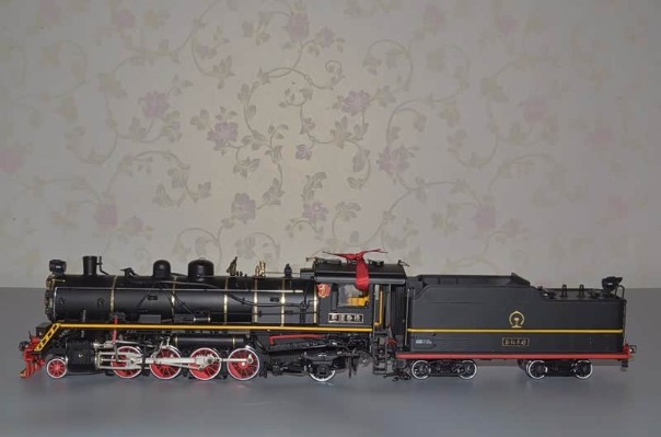 美标O比例 J-3 解放型（满铁Mikai）2-8-2蒸汽机车火车#304“毛泽东号”1949静态