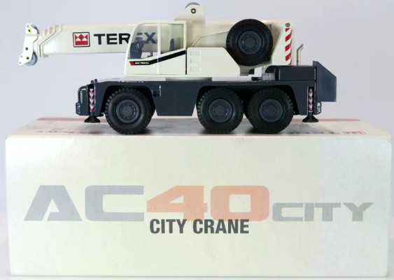 2093 特雷克斯-德马格AC40-1 City起重机