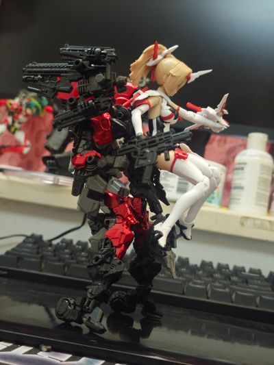 迷惘商会：异鸟代码 未来先锋系列 原始魔鸟