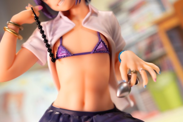 亚君