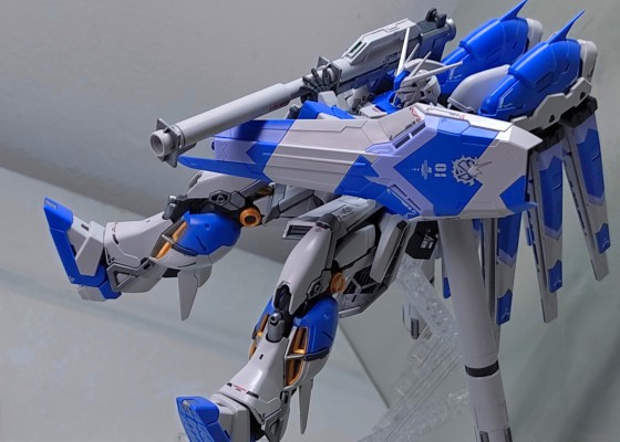 RG  Hi-ν高达专用超级米加火箭炮发射器&浮游炮展示组件