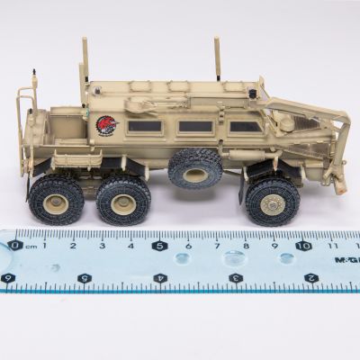 TF8375 水牛装甲车 电影版《变形金刚1》碎骨魔原型车
