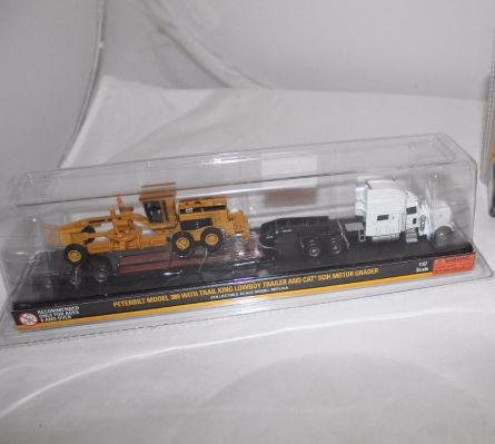 55414 彼得比尔特389+Trail King低平板拖车+CAT163H平地机