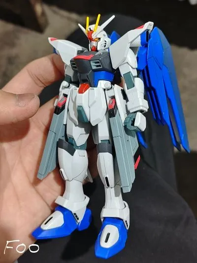 HG 1/144 自由高达
