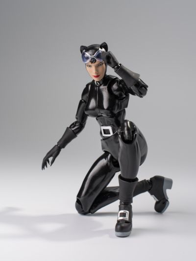 MAFEX No.123 MAFEX 猫女 HUSH Ver.