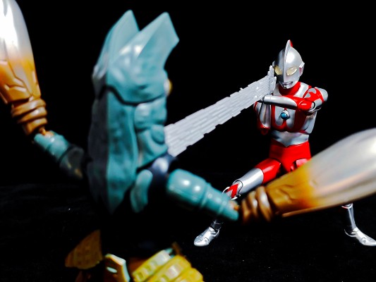 奥特怪兽热爱版第四弹 黑暗巴尔坦星人