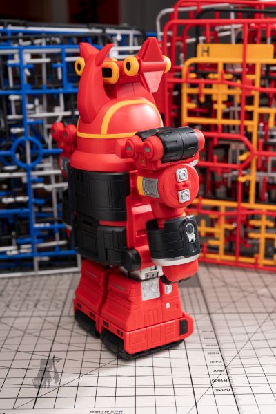 QOSMOS X 铁甲小宝  卡布达巨人