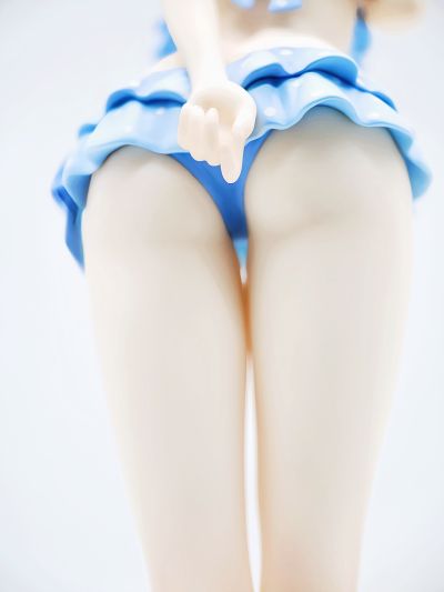不时用俄语小声说真心话的邻桌艾莉同学  艾莉莎·米哈伊罗夫纳·九条 泳装度假 1/7比例人偶