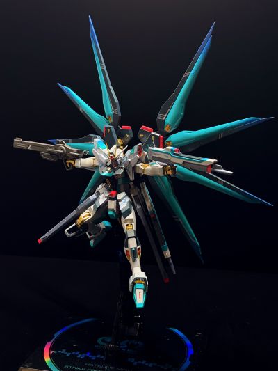 METAL ROBOT魂＜机动战士系列＞强袭自由高达二式 ［初音未来版］