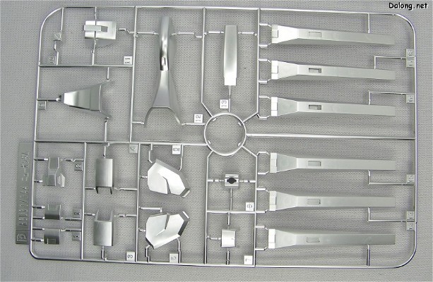 HGUC 1/144 机动战士高达 逆袭的夏亚 RX-93 ν高达  Metallic Coating Ver.