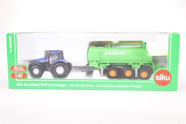 1860 纽荷兰T7070拖拉机+喷洒拖车