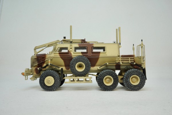 TF8376 水牛装甲车 法国工兵部队迷彩涂装1