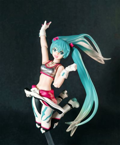 figma#233 GOOD SMILE Racing 初音未来 2013 EV MIRAI Ver.