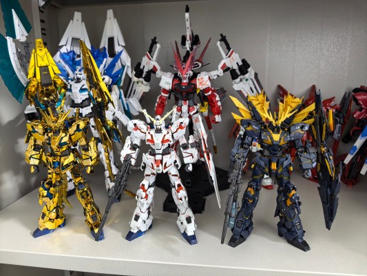 RG RX-0 独角兽高达三号机菲尼克斯（NT版）