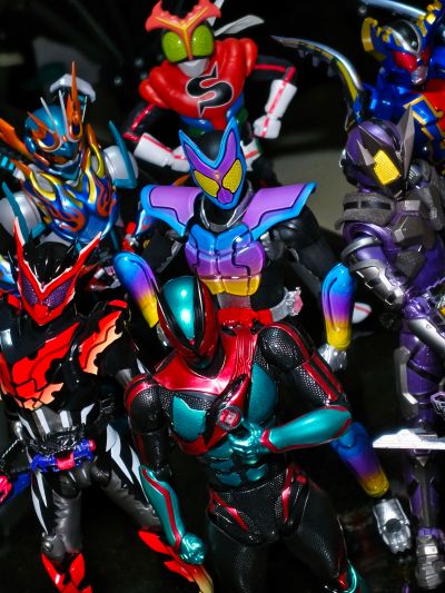 S.H.Figuarts 假面骑士苦涩加布 霹雳软糖形态