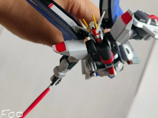 HG 1/144 自由高达