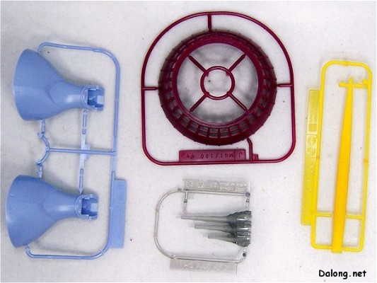 MG 1/100 机动战士高达 YMS-15 强人