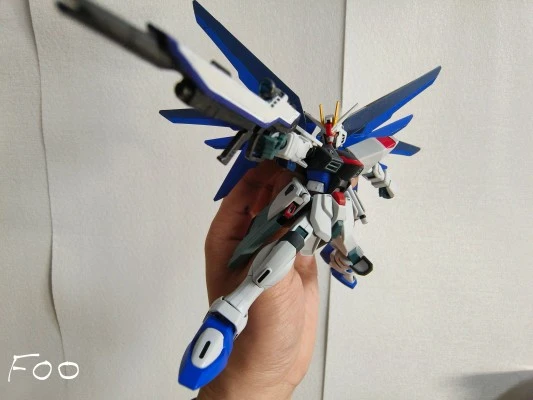 HG 1/144 自由高达