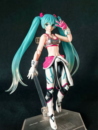 figma#233 GOOD SMILE Racing 初音未来 2013 EV MIRAI Ver.
