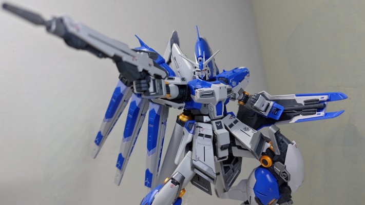 RG  Hi-ν高达专用超级米加火箭炮发射器&浮游炮展示组件