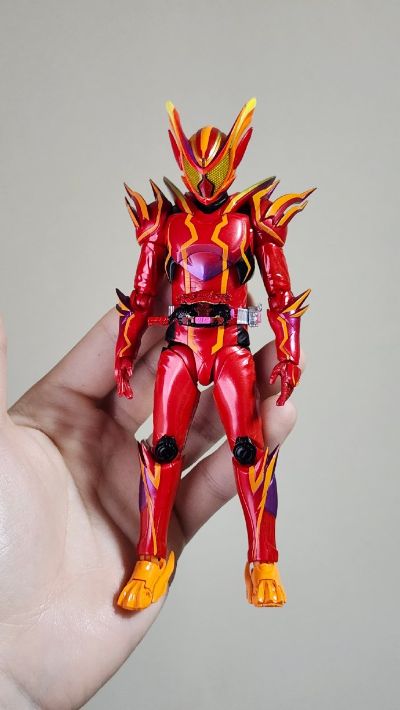 S.H.Figuarts 假面骑士加布 惊焰软糖形态