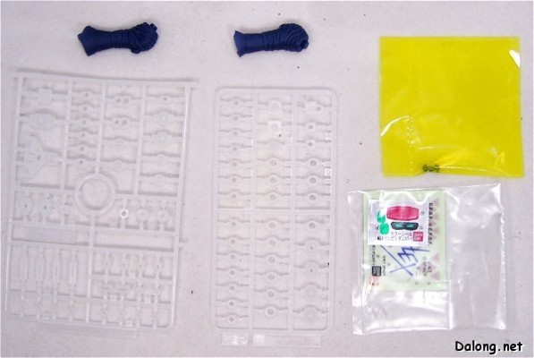MG	机动战士高达0080 口袋里的战争 	RX-78NT-1 高达NT-1“艾利克斯” Metal Clear ver. 