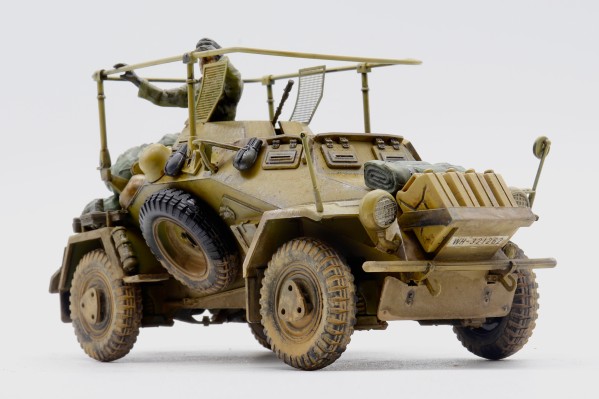 35268 1/35 德国陆军 无线指挥车（附带蚀刻部件）