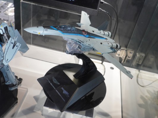 DX 超合金 VF-25 弥赛亚女武神 壮志凌云 独行侠