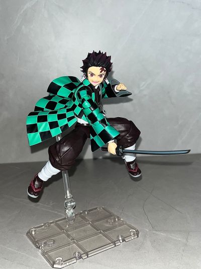 S.H.Figuarts  鬼灭之刃   灶门炭治郎