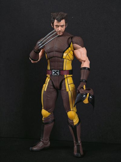 漫威传奇系列 金刚狼 棕色战衣