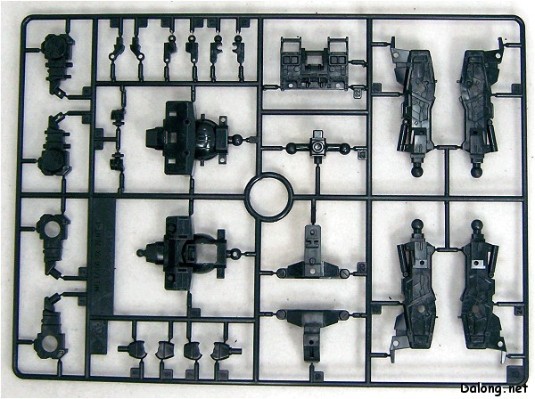MG	机动战士高达0080 口袋里的战争 	RX-78NT-1 高达NT-1“艾利克斯” Metal Clear ver. 