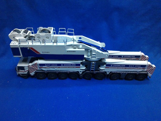 中联QAY2000起重机