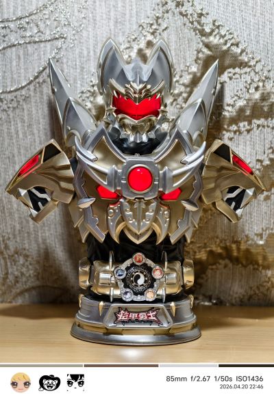 Tucker Studios 铠甲勇士 帝皇侠半身像 1/4胸像