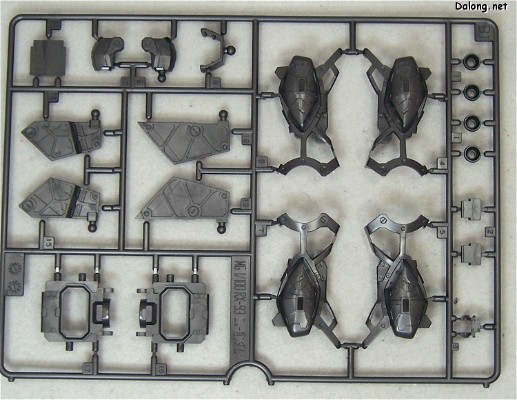 MG 1/100 机动战士高达 逆袭的夏亚  RX-93 ν高达 Metallic Coating Ver.