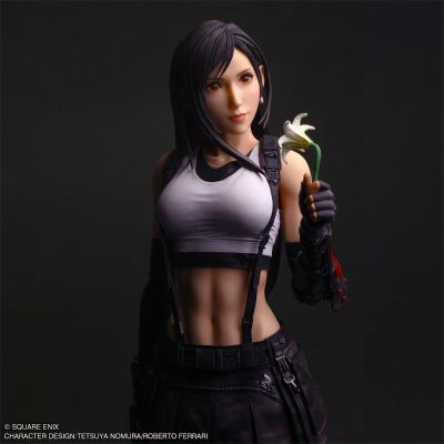 最终幻想 7 重生 蒂法・洛克哈特 PLAY ARTS 真 手办