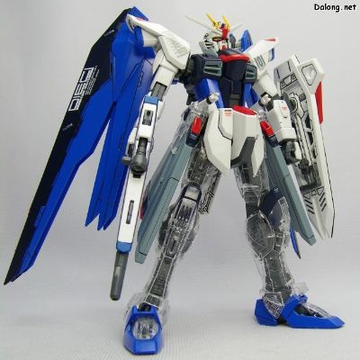 MG 1/100 自由高达【クリア外装パーツ付き】