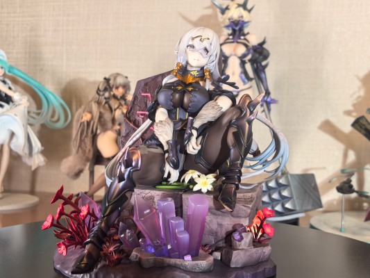 莱莎的炼金工房:常暗女王与秘密藏身处 莉拉・德西亚斯