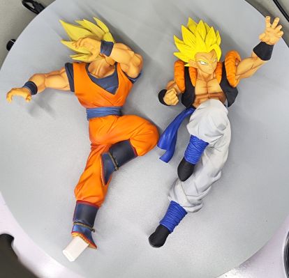 FiguartsZERO 龙珠Z 超级赛亚人孙悟空 战斗的轨迹