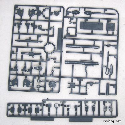 HGUC 1/144 	机动战士高达 MS-05B 扎古I 黑色三联星样式