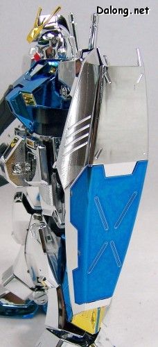 MG	机动战士高达0080 口袋里的战争 	RX-78NT-1 高达NT-1“艾利克斯” Metal Clear ver. 